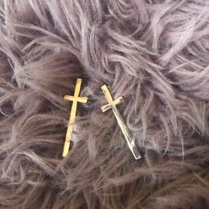 Cross stud earrings